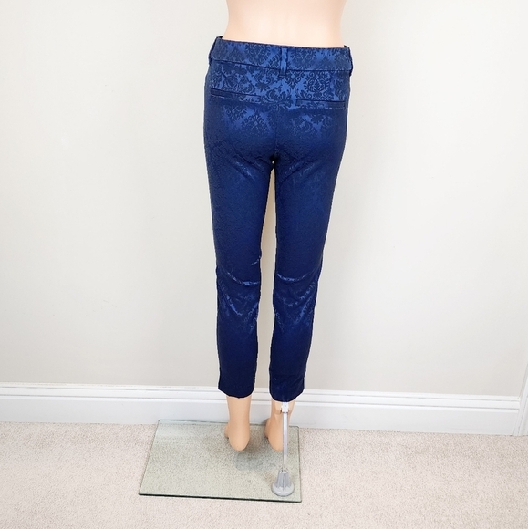 Old Navy Pixie Mid Rise Floral Crop Pants - Picture 5 of 11